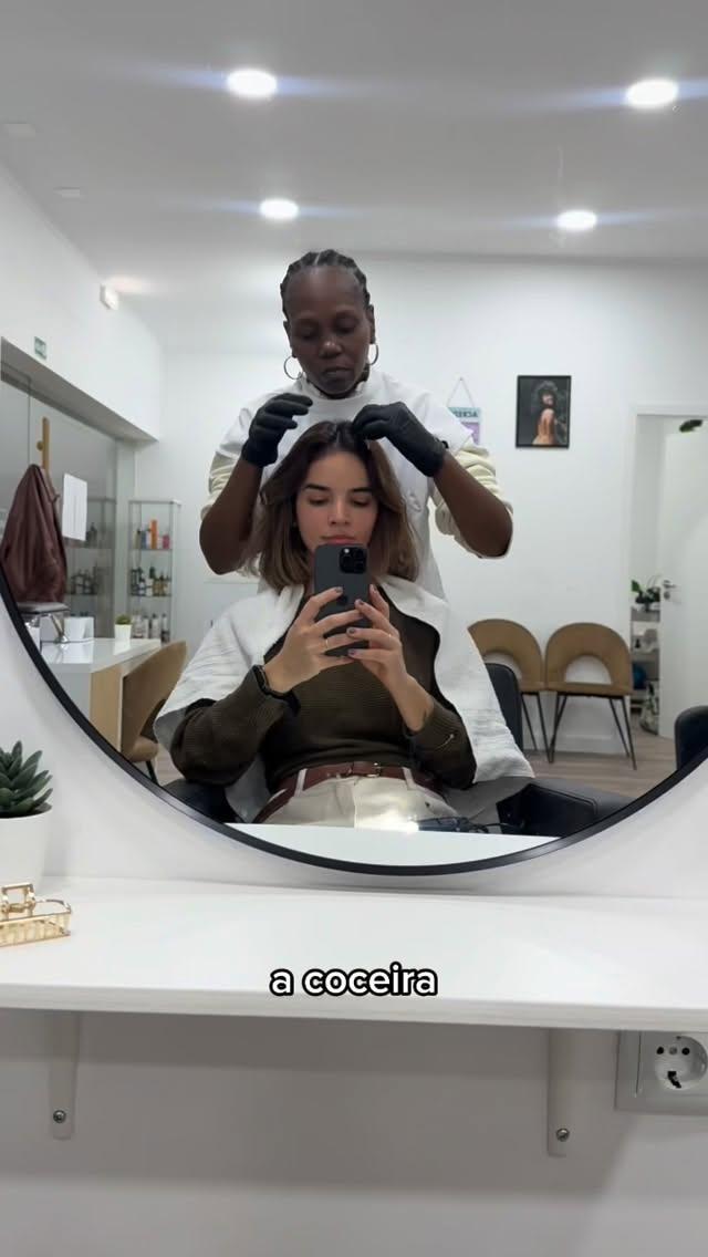 Reel de @leticiabrasilcabelos